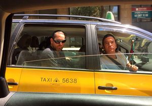 Los Secretos en taxi, en Barcelona. Foto: Facebook Los Secretos en taxi, en Barcelona. Foto: Facebook