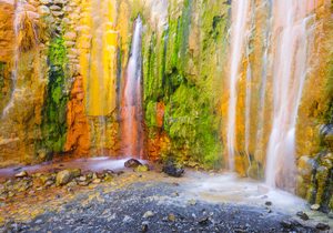 Cascada de los colores Cascada de los colores
