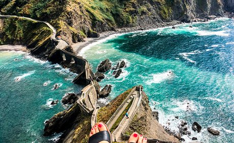 San Juan de Gaztelugatxe. Shutterstock San Juan de Gaztelugatxe. Shutterstock
