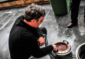 Las alubias entre amigos saben mejor / Flickr Bilboko konpartsa