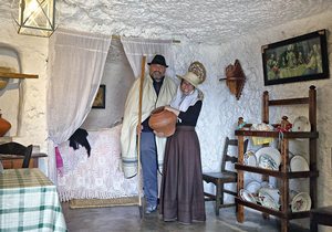 Artanara Casas Cuevas (trajes típicos apertura). Foto: Roberto Ranero