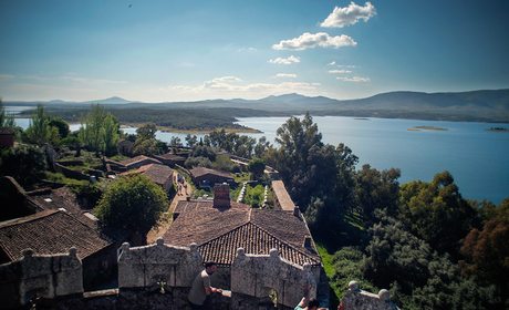 Granadilla, pueblo abandonado en Cáceres | Guía Repsol Granadilla, pueblo abandonado en Cáceres | Guía Repsol