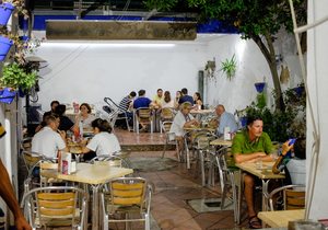 Sagasta 9, Mérida. Foto: Hugo Palotto Patio interior del local. Sagasta 9, Mérida. Foto: Hugo Palotto
