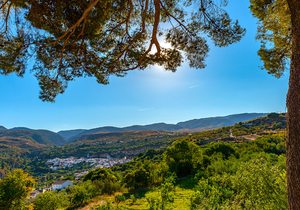 Albuñuelas. Valle de Lecrín. Foto: shutterstock Albuñuelas. Valle de Lecrín. Foto: shutterstock