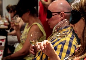 Catas de vino socráticas en Chamberí | Guía Repsol Catas de vino socráticas en Chamberí | Guía Repsol