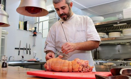 Receta de capón relleno de cuscussó de Menorca | Guía Repsol Receta de capón relleno de cuscussó de Menorca | Guía Repsol