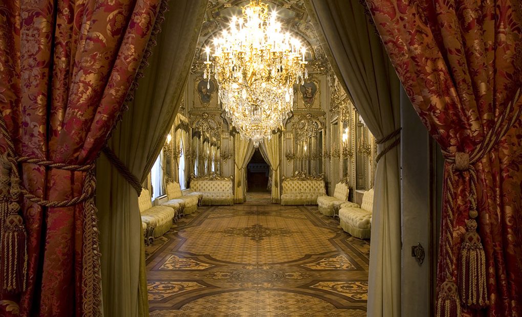 Palacios de Madrid: salón de baile del Palacio de Fernán Núñez. Foto: Félix Lorrio, 2009 (cedida)