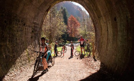 Plazaola: Túneles en la ruta. Foto: Pekebikers
