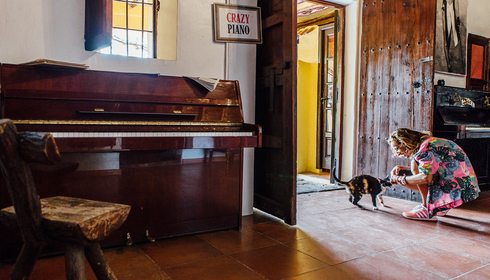 Hotel Pikes, Ibiza. Piano. Foto: César Cid Hotel Pikes, Ibiza. Piano. Foto: César Cid