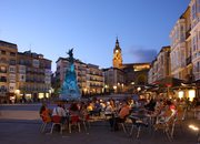 Plaza de la virgen Blanca Plaza de la virgen Blanca