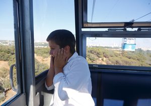Pepe sorprendido en el teleférico de Madrid. Foto: Pilar Portero