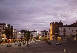 Cáceres al amanecer Cáceres al amanecer
