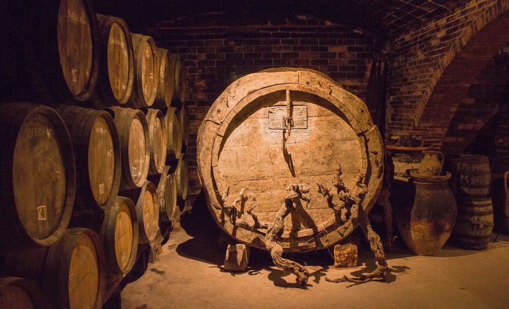 Barril de las bodegas Gramona (apertura), en Barcelona. Foto: Zach George Barril de las bodegas Gramona (apertura), en Barcelona. Foto: Zach George